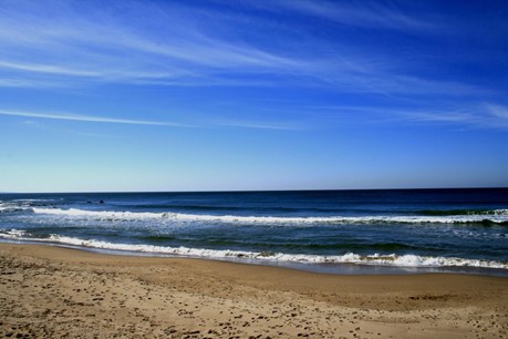 Foto Playa Mansa, em Punta Del Este  – fonte: Wikimedia Commons